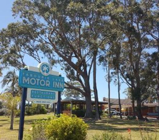 Tabourie Lake Motor Inn