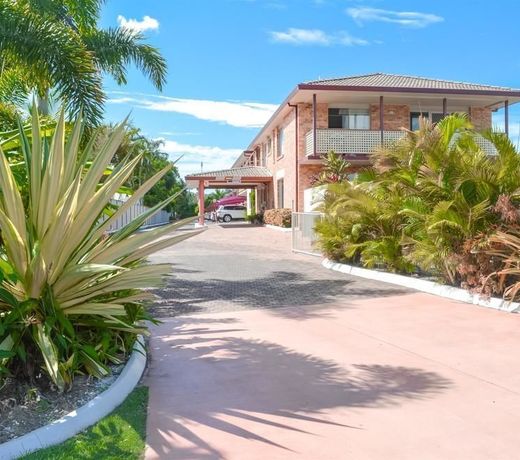 Kennedy Drive Airport Motel