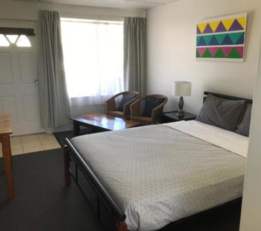 Cooks Endeavour Motor Inn