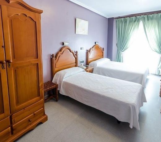 Hotel Lusitania, Centro Ciudad, Parking Privado