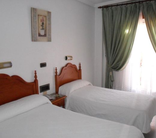 Hotel Lusitania, Centro Ciudad, Parking Privado