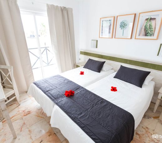 Vista Bonita - Gay and Lesbian Only Resort