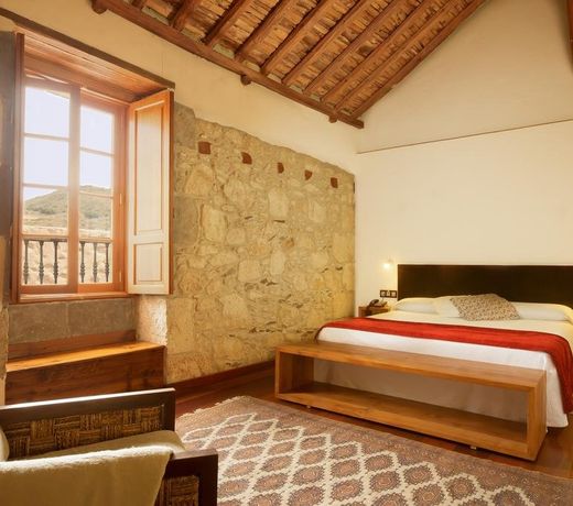 Hotel Rural El MondalÃ³n