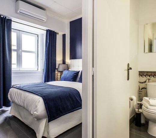 PH Downtown Suites