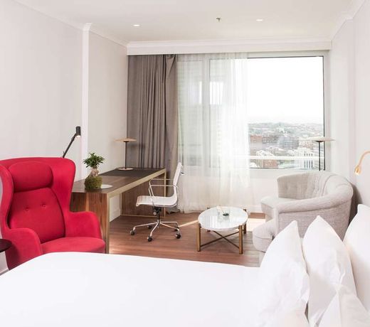 NH Collection Madrid Eurobuilding