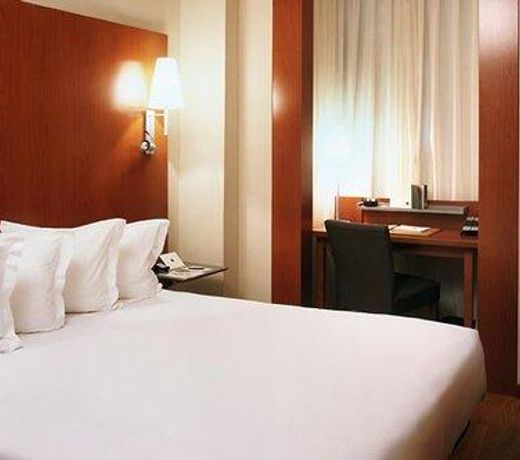 AC Hotel Los Vascos by Marriott