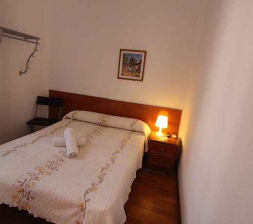 Hostal Charlotte