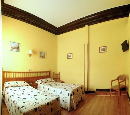 Hostal Santillan