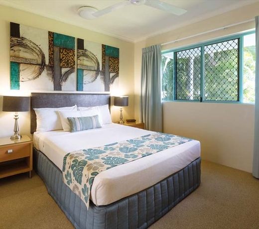 Coral Sands Beachfront Resort