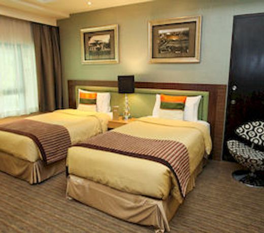 THE RESIDENCE AT SINGAPORE RECREATION CLUB