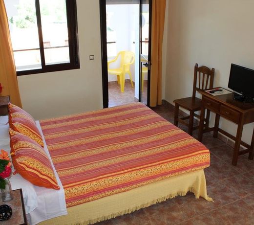 Hostal Alhambra