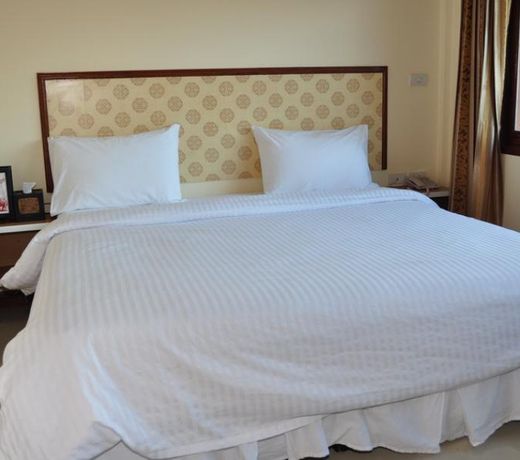 Phutarin Resotel Resort