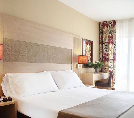 Augusta Club & Spa - Adults Only