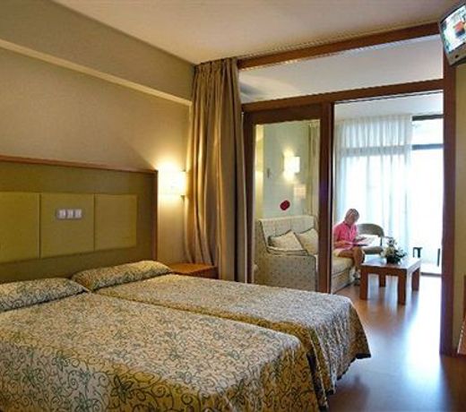Evenia Olympic Suites