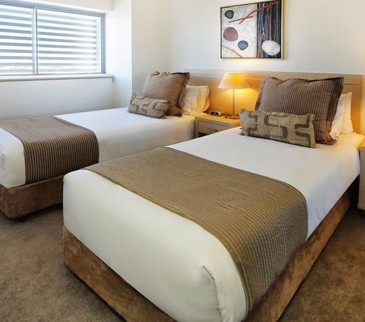 Oaks Townsville Gateway Suites