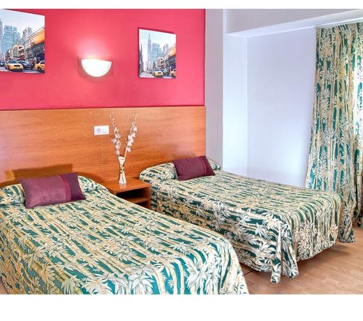 HOSTAL-PENSIÓN Y APARTAMENTO el MOLI