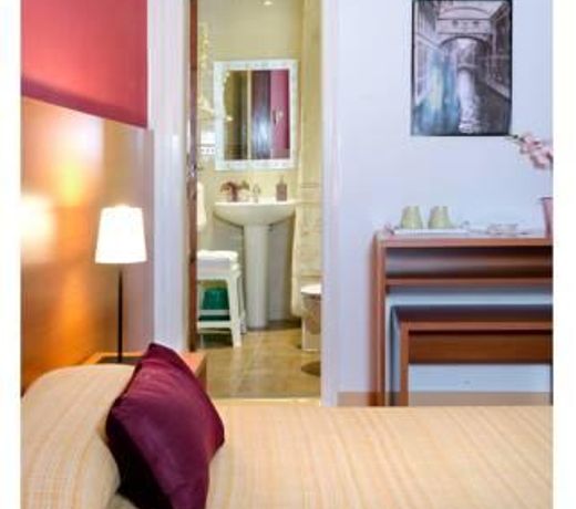 HOSTAL-PENSIÓN Y APARTAMENTO el MOLI