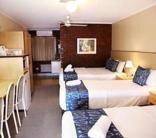 Cascade Motel In Townsville