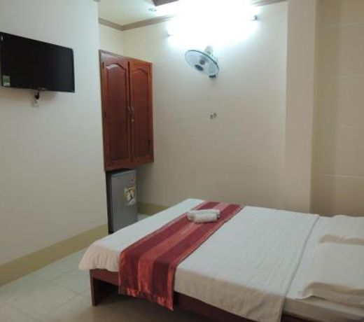 OYO 971 Lam Hoang Hotel