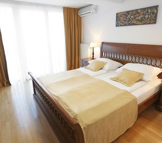 Antiq Hotel