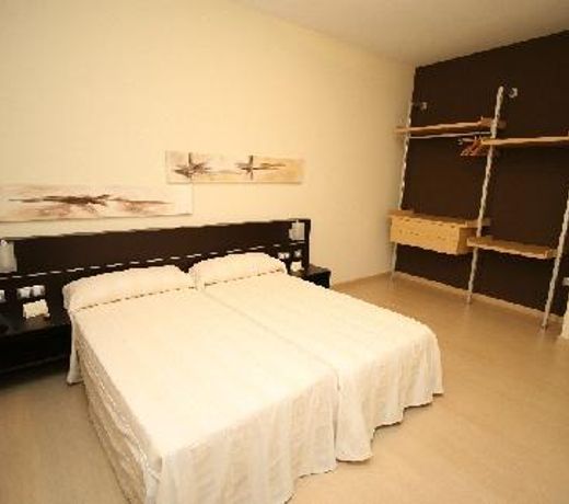 Hotel LeÃ³n Tierra de Vinos
