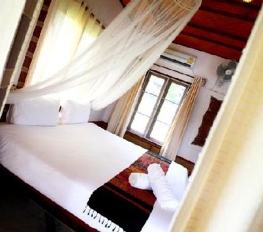 Pai Love & Baan Chonphao Resort