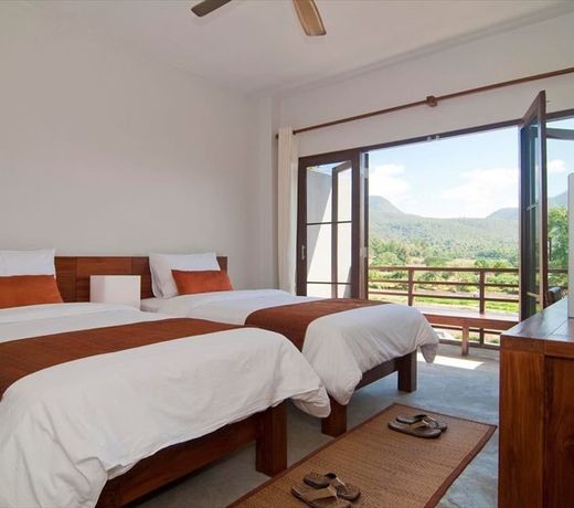 Yoma Hotel, Pai