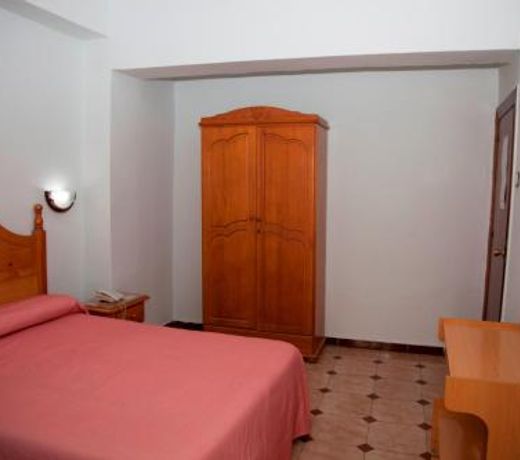 Hostal París