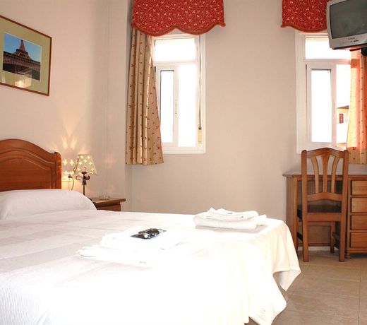 Hostal Carlos 2