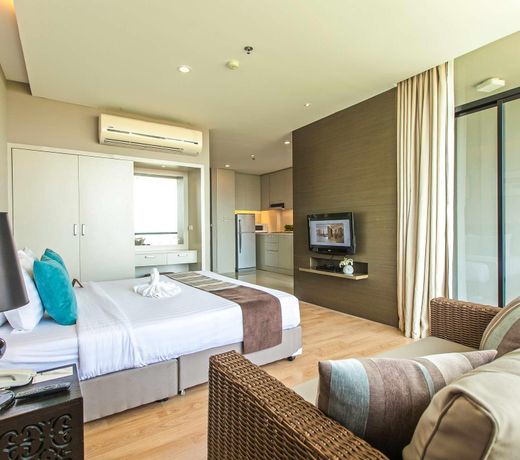 Altera Hotel and Residence by At Mind