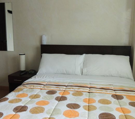 Titan Hotel & Spa