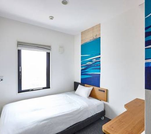 8 Hotel Shonan Fujisawa