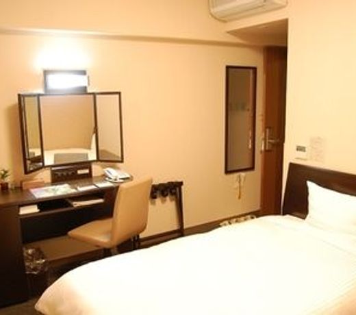 Hotel Route-Inn Yokohama Bashamichi