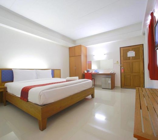 J2 Hotel Maesot
