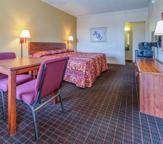 Americas Best Value Inn & Suites Forsyth