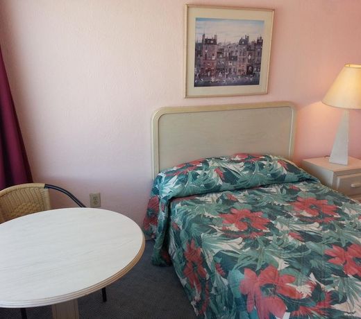 Sandbox Motel