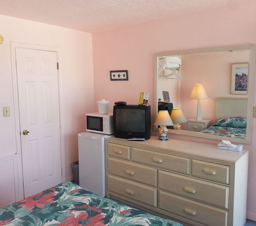 Sandbox Motel