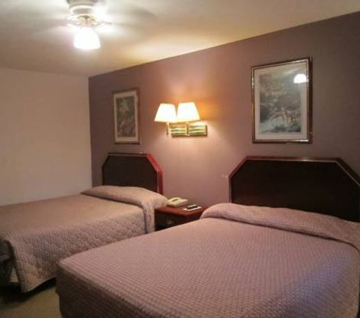 Embassy Inn - Hohenwald