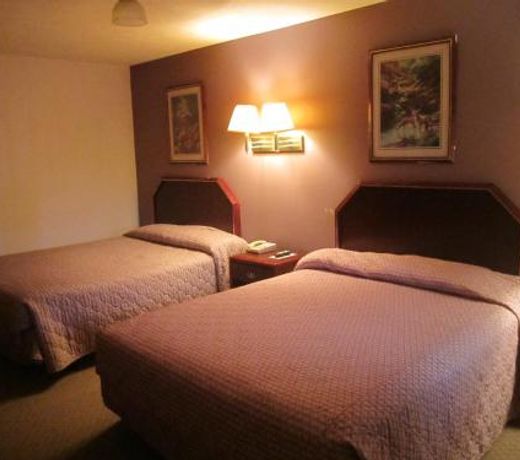 Embassy Inn - Hohenwald