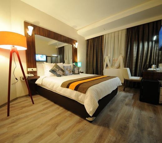 Yucel Hotel