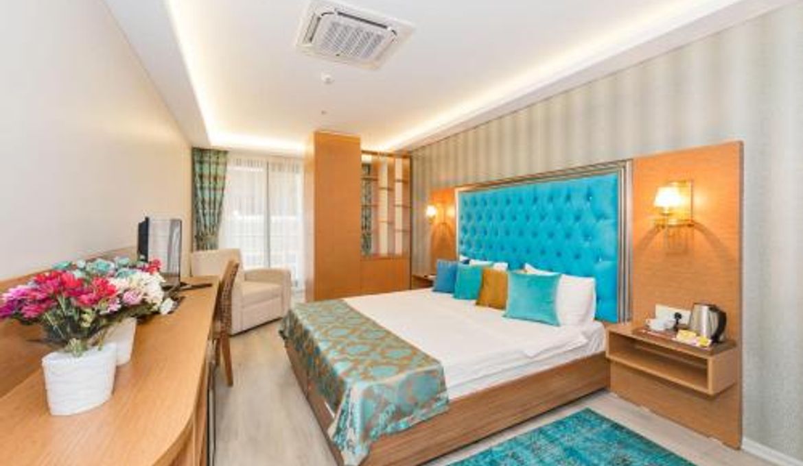 Grand Palace Hotel