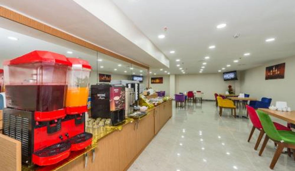 Grand Palace Hotel