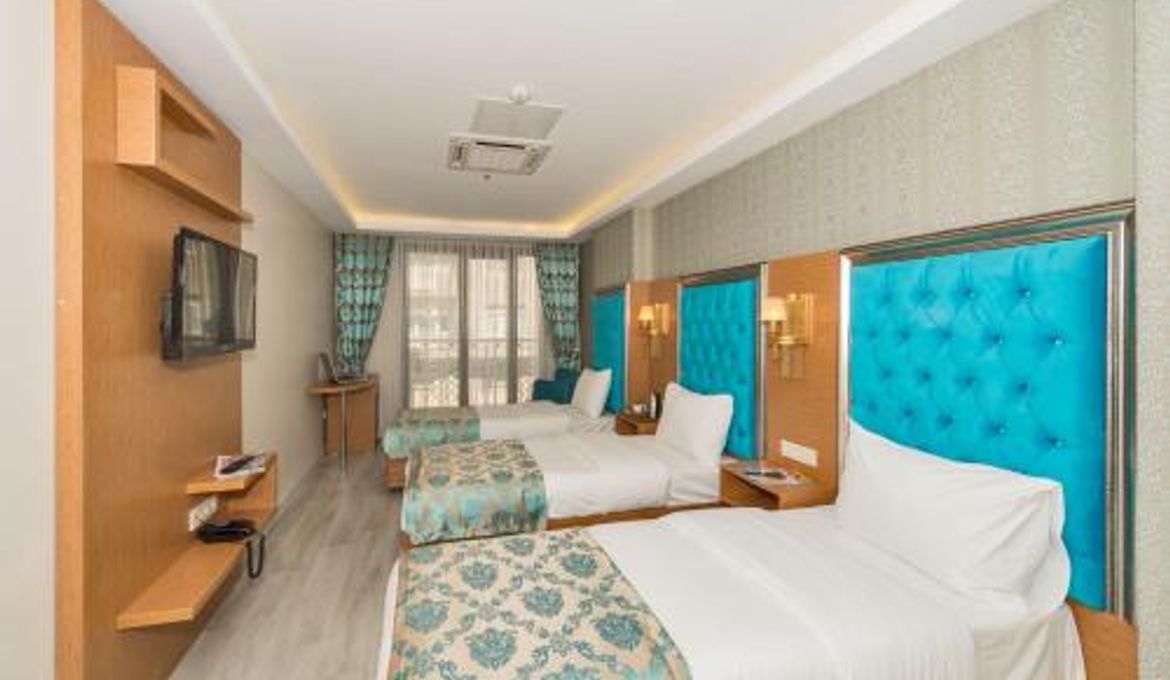 Grand Palace Hotel