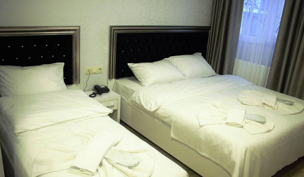 Paradise Airport Hotel