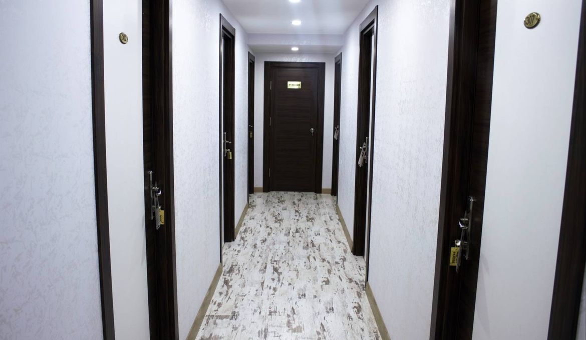 Paradise Airport Hotel