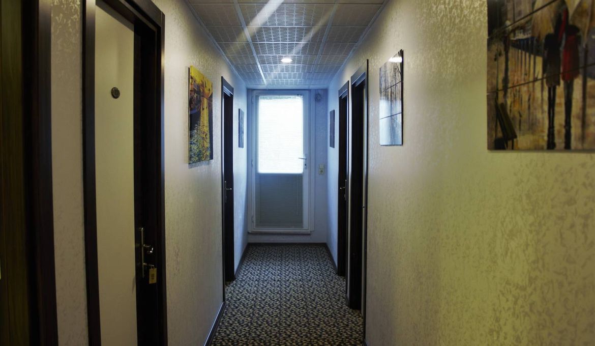 Paradise Airport Hotel