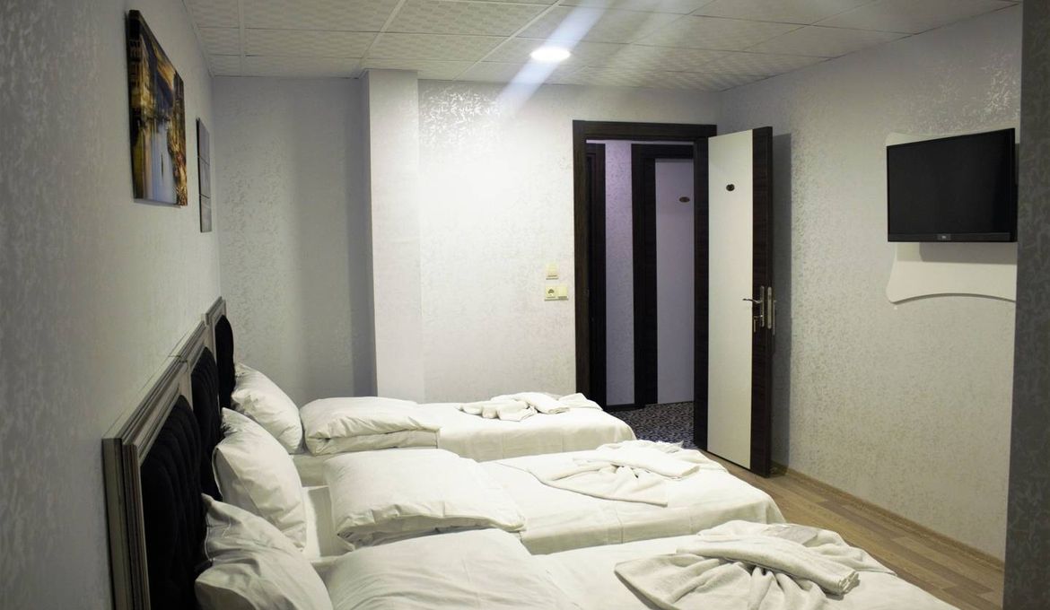 Paradise Airport Hotel