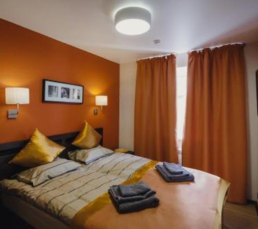 Mini Hotel Rooms & Breakfast