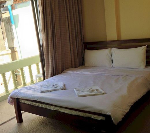 Tropicoza Guest House