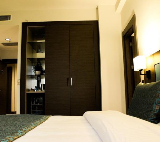 Hilly Hotel